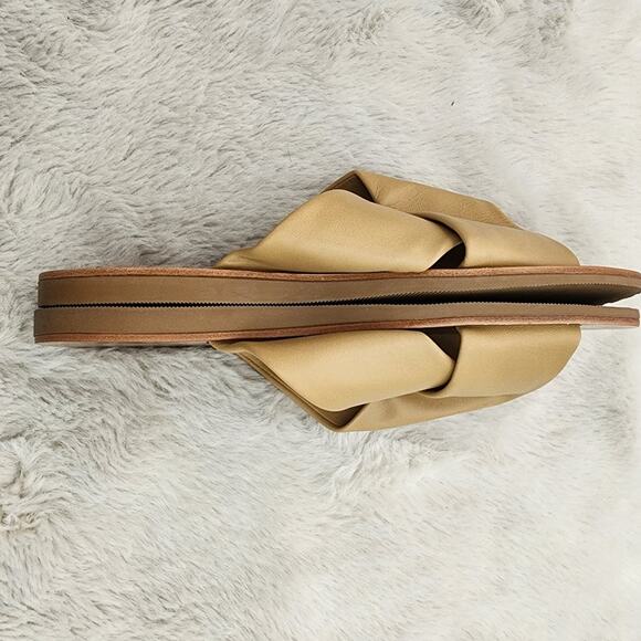 Everlane NWT Day Crossover Leather Sandal Light Taupe Crisscross Flat Women's 8 - Picture 10 of 12